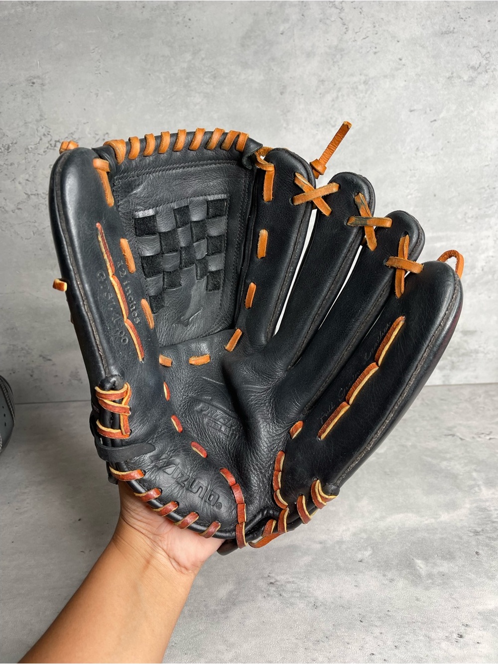 Mizuno 12" GPSL 1200 Prospect Select Baseball Glove Black/White RHT Fast Pitch